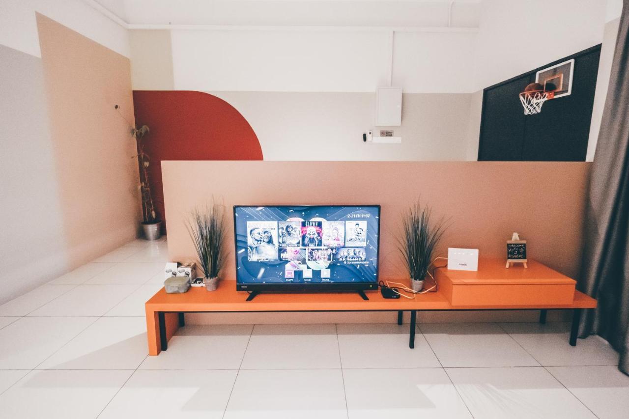 J Residence バンティング エクステリア 写真