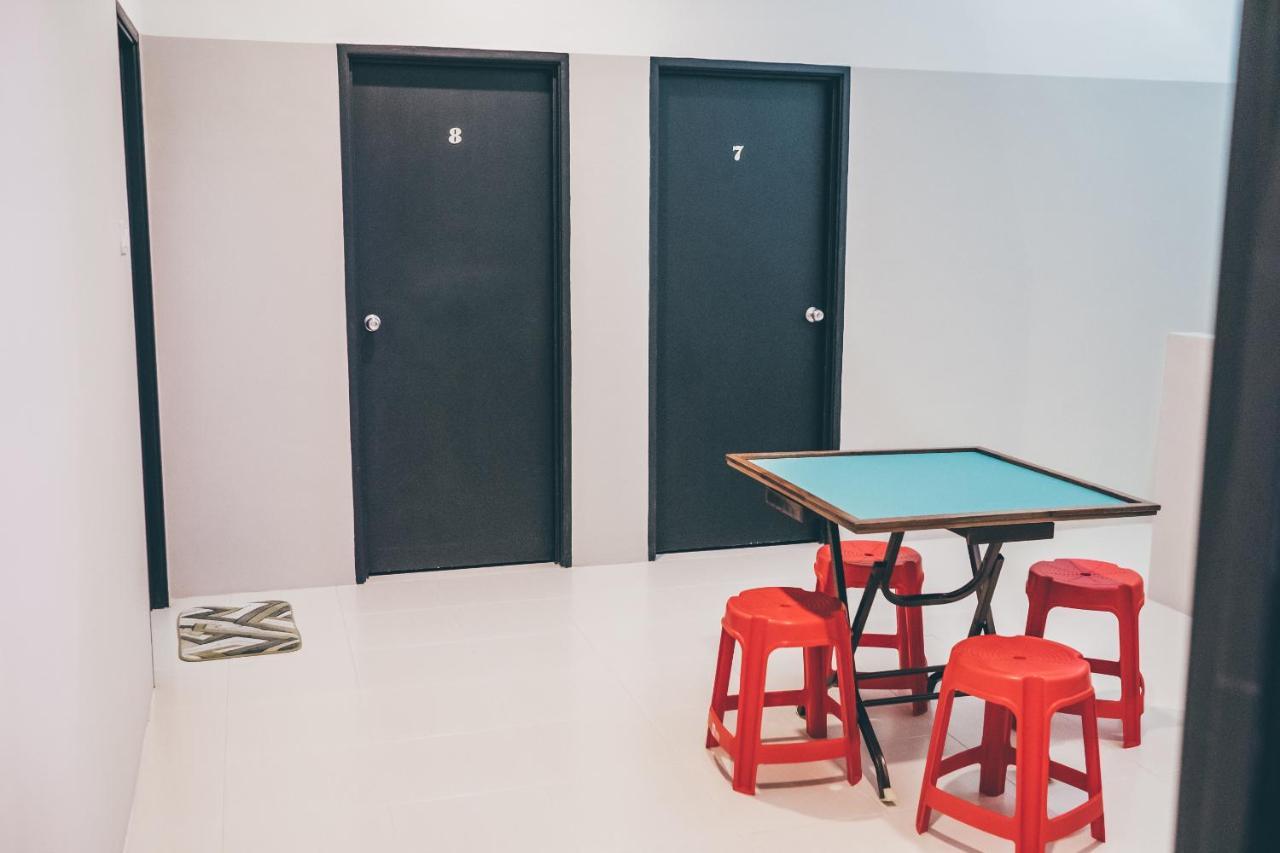 J Residence バンティング エクステリア 写真